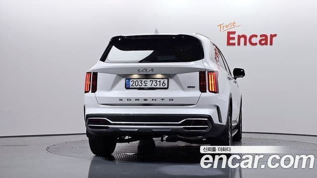 Kia Sorento 2022 — фото 4 из 20