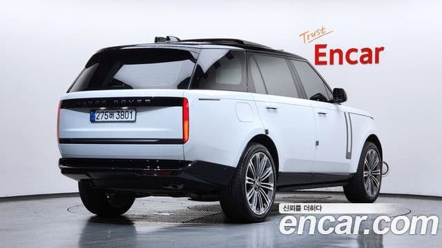 Land Rover Range Rover 2025 — ფოტო 1/20