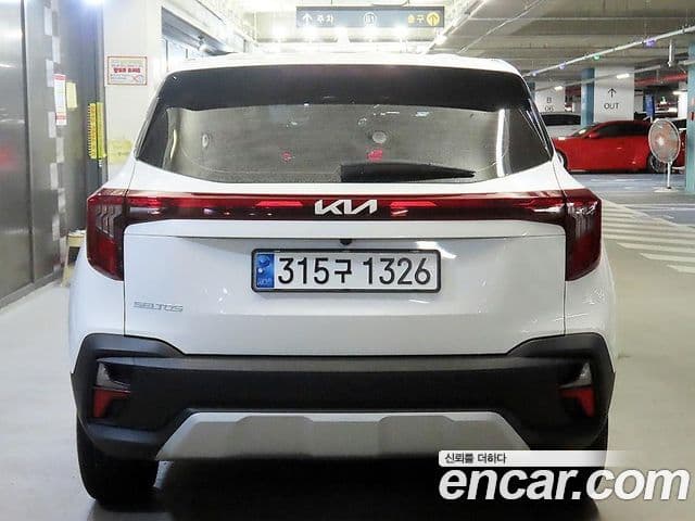 Kia Seltos 2023 — ფოტო 4/19