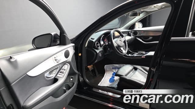 Mercedes-Benz C-Class 2018 — ფოტო 10/20