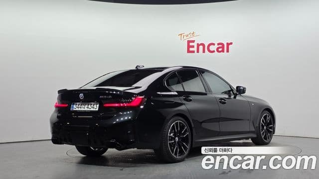 BMW 3 Series 2023 — ფოტო 2/20