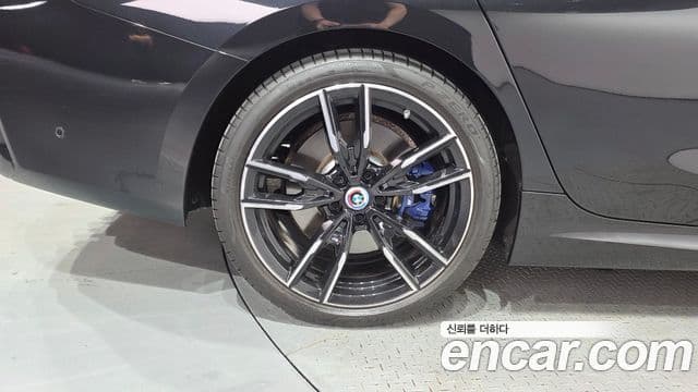 BMW 3 Series 2023 — фото 5 из 20