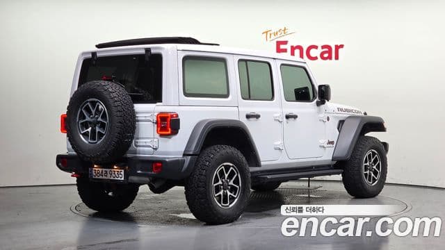Jeep Wrangler 2024 — Şəkil 2/20