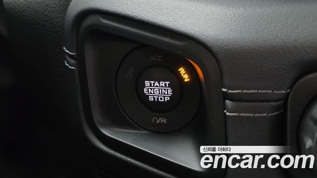 Jeep Wrangler 2024 — Photo 28/35