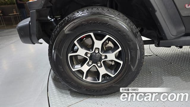 Jeep Wrangler 2021 — фото 5 из 20