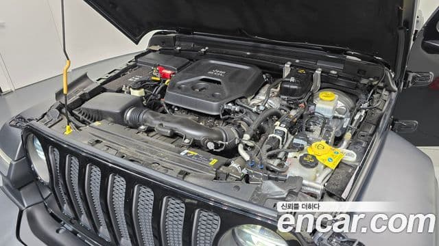 Jeep Wrangler 2021 — Şəkil 6/20