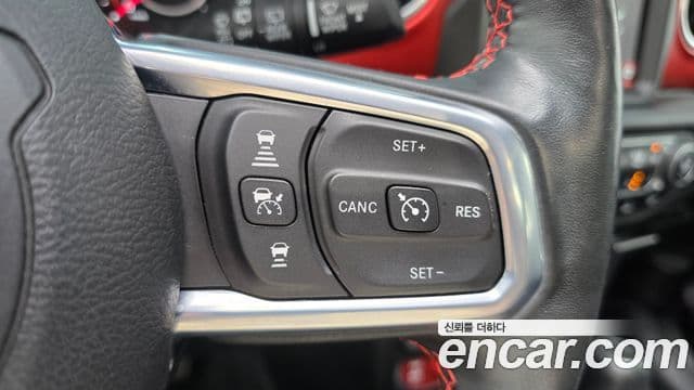 Jeep Wrangler 2021 — Şəkil 17/20