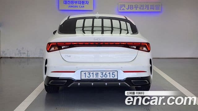 Kia K5 2022 — ფოტო 6/18