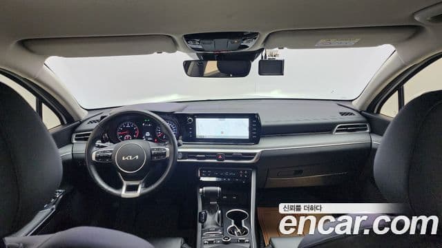 Kia K5 2022 — ფოტო 9/18