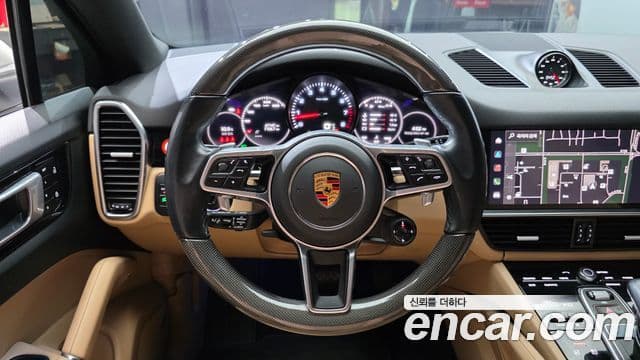 Porsche Cayenne 2022 — Фото 12/20