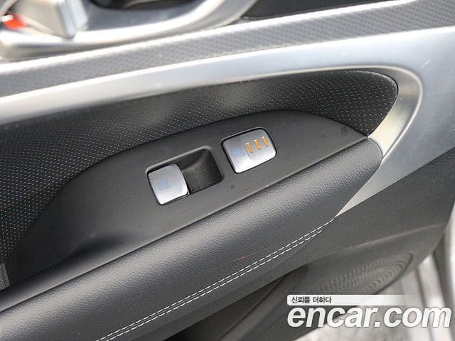 Genesis G70 2021 — фото 14 из 20