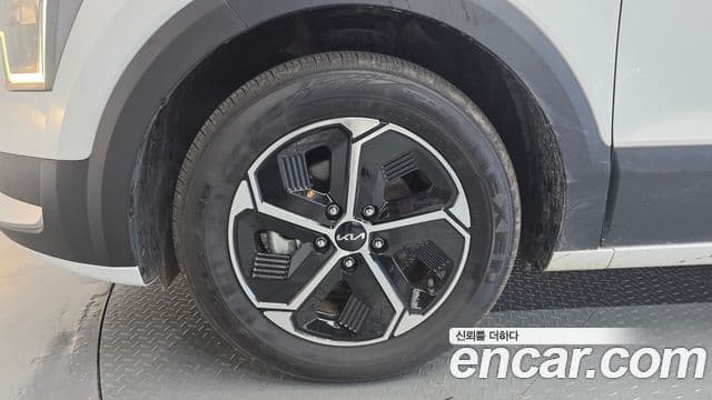 Kia Niro 2022 — фото 4 из 20