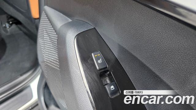 Kia Seltos 2023 — Şəkil 19/20