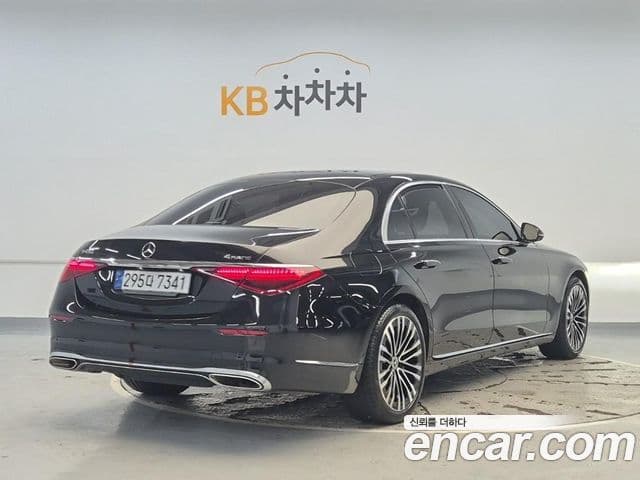 Mercedes-Benz S-Class 2023 — ფოტო 2/5