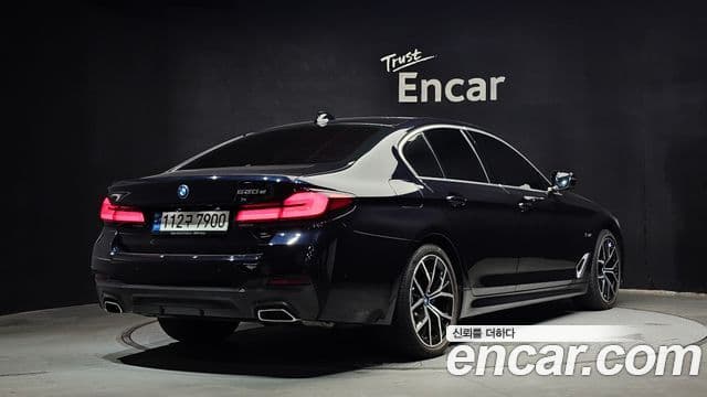 BMW 5 Series 2022 — ფოტო 2/20