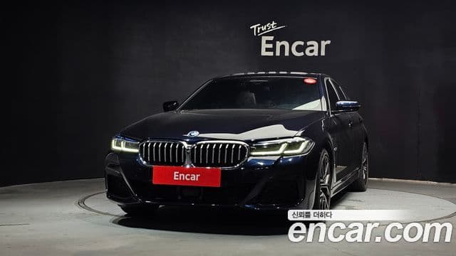 BMW 5 Series 2022 — ფოტო 3/20