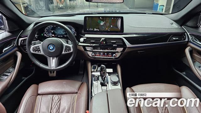 BMW 5 Series 2022 — ფოტო 7/20