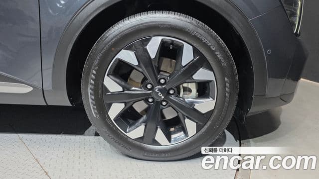 Kia Sportage 2022 — Şəkil 2/31