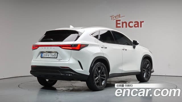 Lexus NX350h 2025 — Фото 2/20