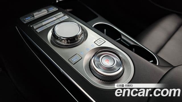 Genesis GV70 2022 — Şəkil 9/20