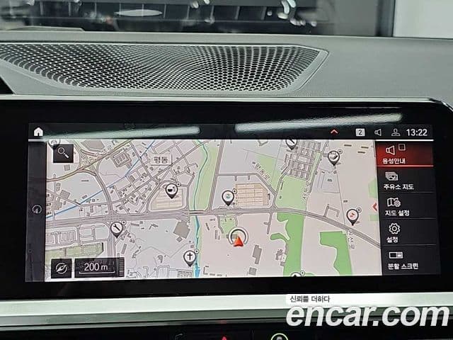 BMW 3 Series 2021 — ფოტო 14/20