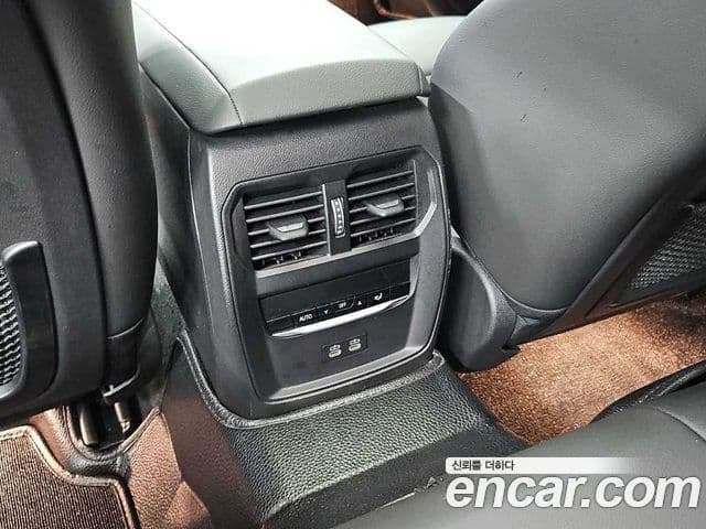 BMW 3 Series 2021 — ფოტო 19/20