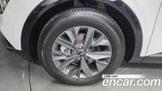 Kia Sportage 2023 — Şəkil 5/20