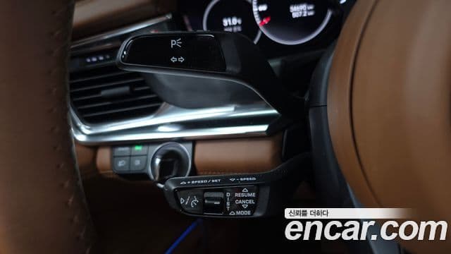 Porsche Panamera 2022 — Photo 27/33