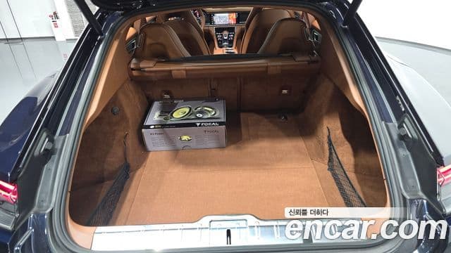Porsche Panamera 2022 — Photo 14/33
