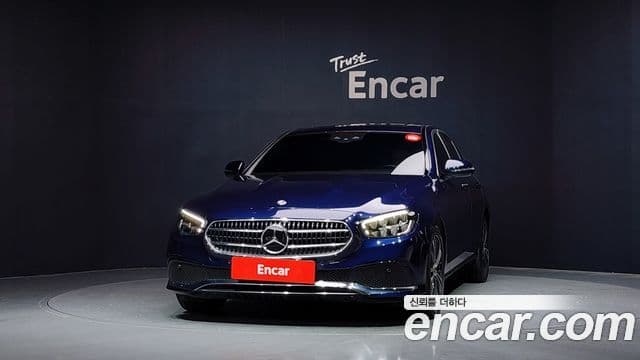 Mercedes-Benz E-Class 2021 — ფოტო 2/20