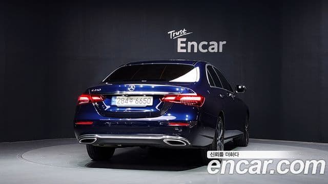 Mercedes-Benz E-Class 2021 — ფოტო 3/20