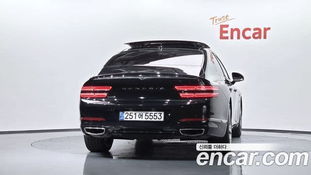 Genesis Electrified G80 2020 — ფოტო 4/20