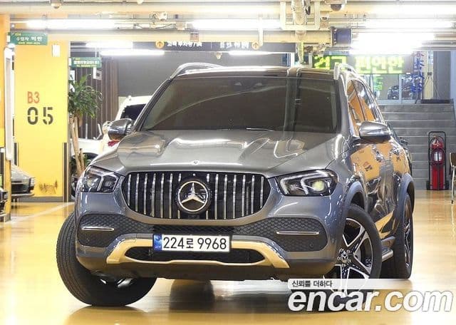 Mercedes-Benz GLE-Class 2021 — Фото 3/20