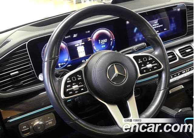Mercedes-Benz GLE-Class 2021 — Фото 9/20