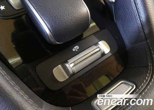 Mercedes-Benz GLE-Class 2021 — Фото 16/20