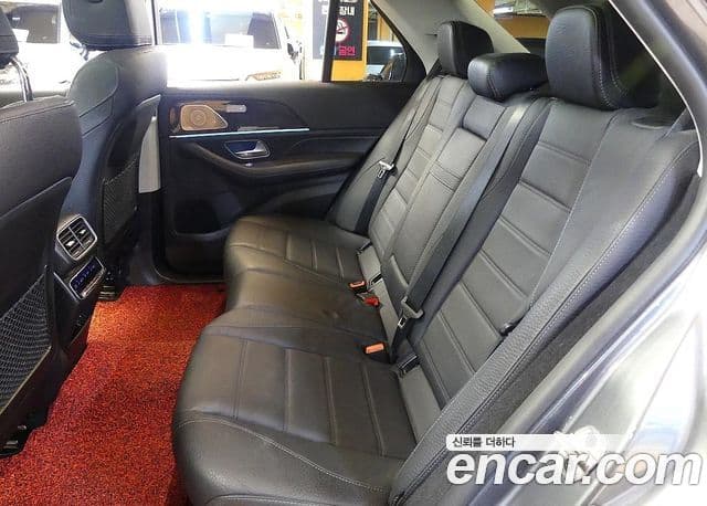 Mercedes-Benz GLE-Class 2021 — Фото 18/20