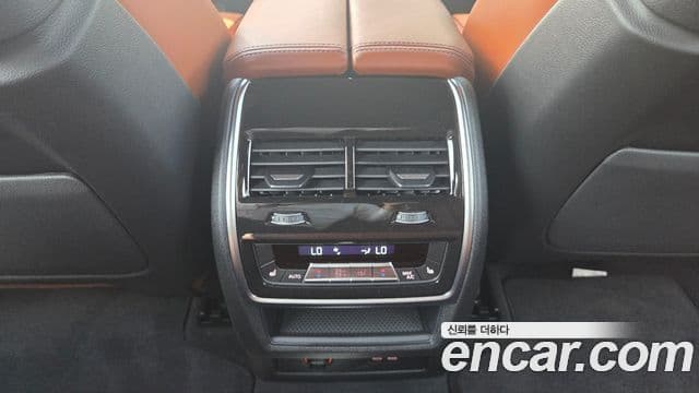 BMW X5 2025 — ფოტო 16/20