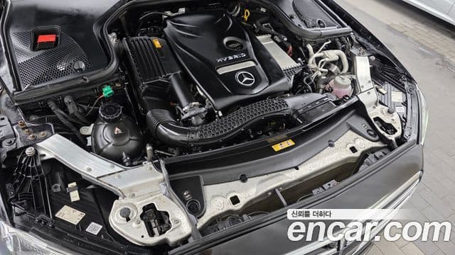 Mercedes-Benz E-Class 2021 — ფოტო 5/20