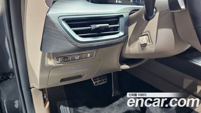 Kia K8 2022 — Şəkil 19/20