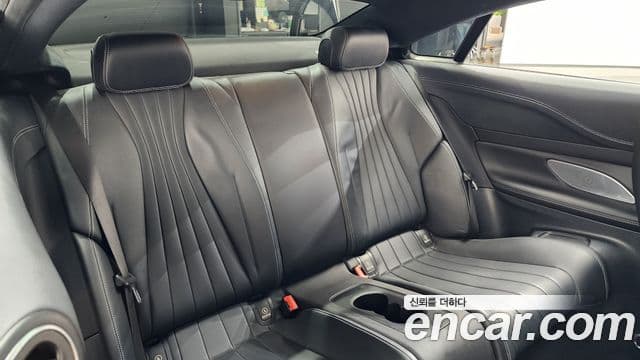 Mercedes-Benz E-Class 2021 — ფოტო 11/20