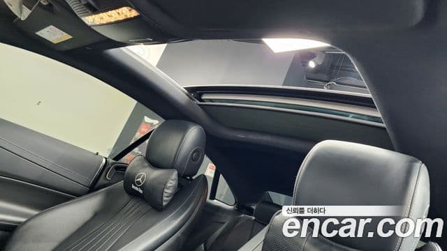 Mercedes-Benz E-Class 2021 — ფოტო 19/20