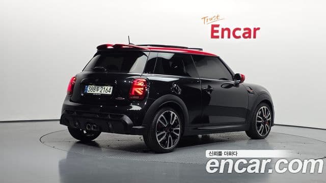 Mini Cooper S 2022 — ფოტო 2/20