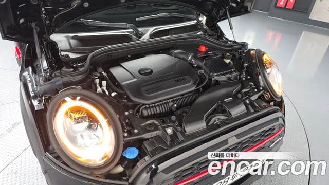 Mini Cooper S 2022 — ფოტო 6/20