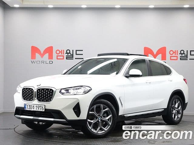 BMW X4 2023 — Фото 9/20
