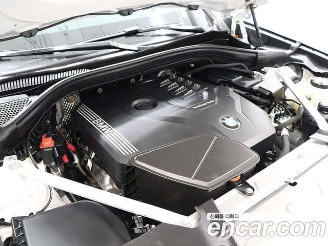 BMW X4 2023 — Фото 19/20