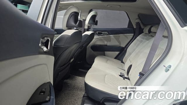 Kia Sportage 2023 — фото 12 из 20