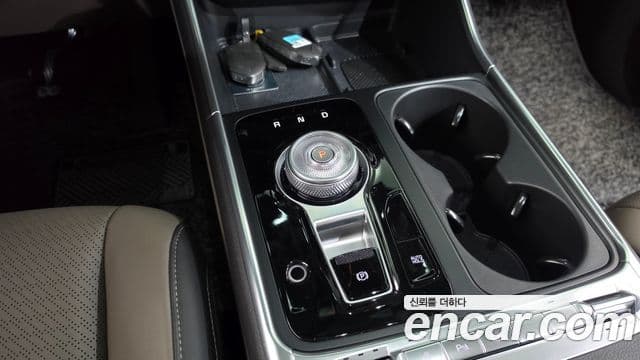 Kia Carnival 2024 — ფოტო 9/20