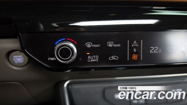 Kia Carnival 2024 — ფოტო 12/20