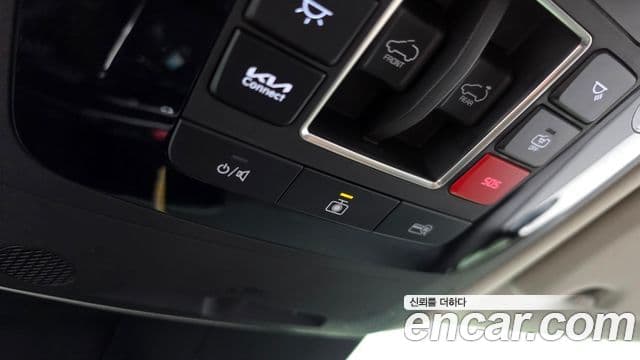 Kia Carnival 2024 — ფოტო 16/20