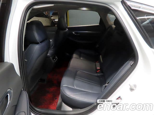 Hyundai Sonata 2022 — ფოტო 10/20